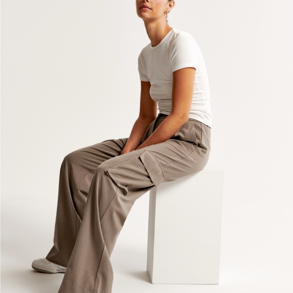 Abercrombie & Fitch Taupe Wide-Leg Pants